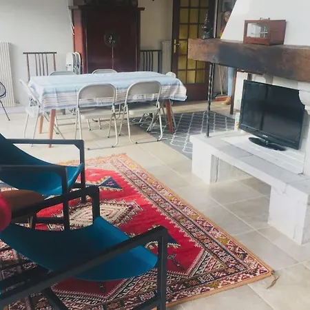 La Maison Des Pecheurs, Au Pied Du
